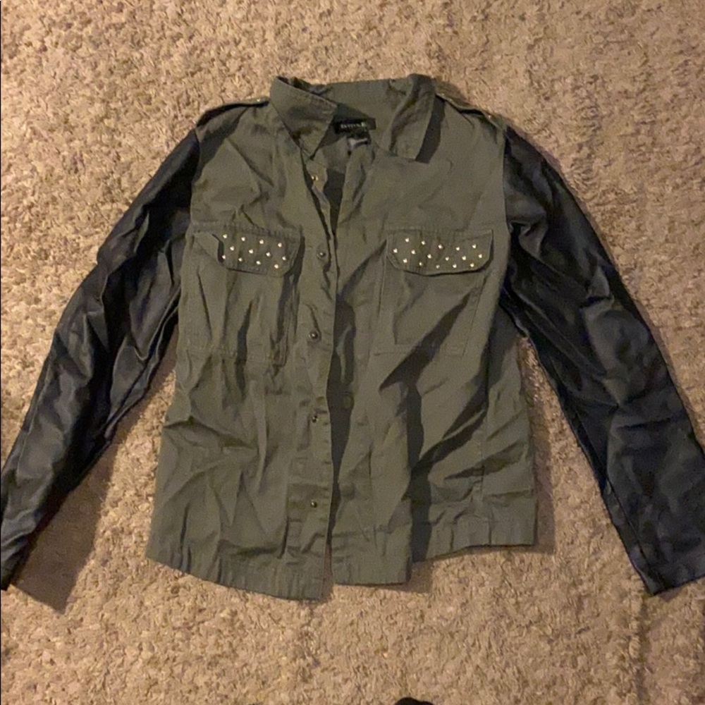 Stylish Army Green Jacket with Pleather Sleeves